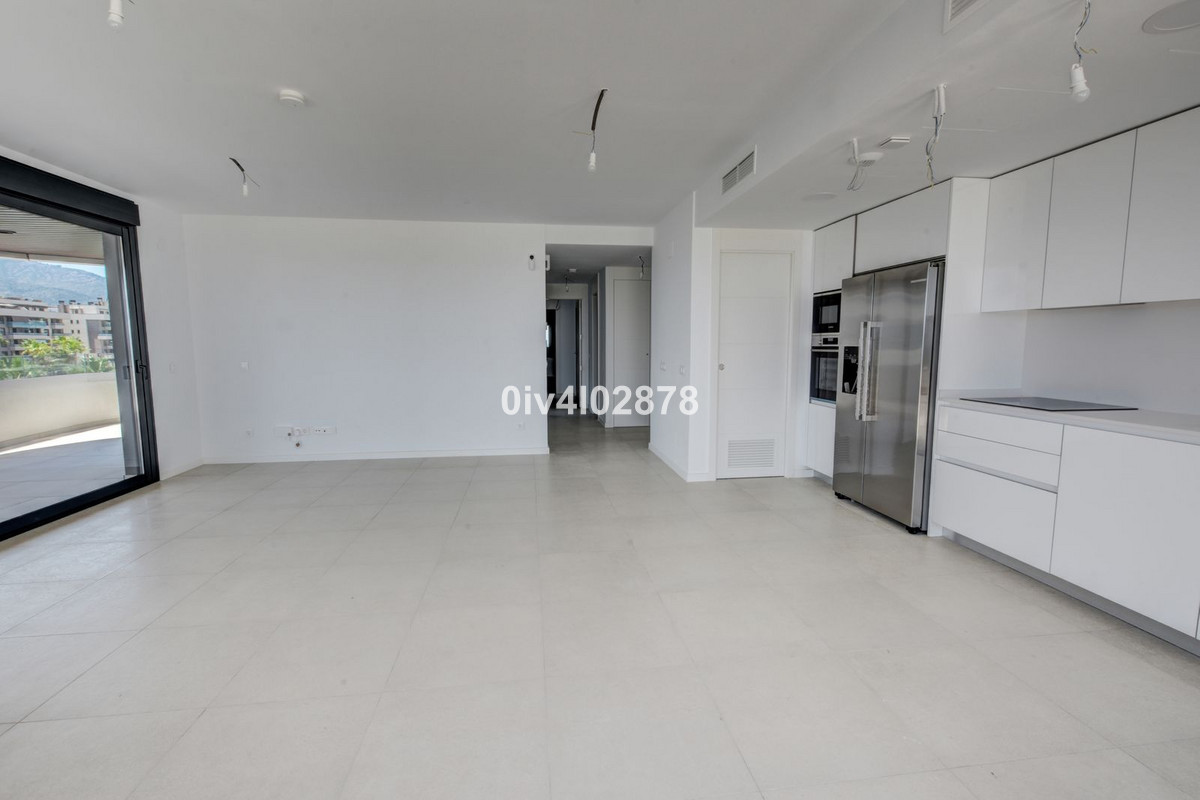 Se vende Apartamento Planta Media de 3 dormitorios en Costa Del Sol, Málaga, España