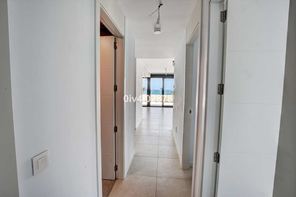 Se vende Apartamento Planta Media de 3 dormitorios en Costa Del Sol, Málaga, España