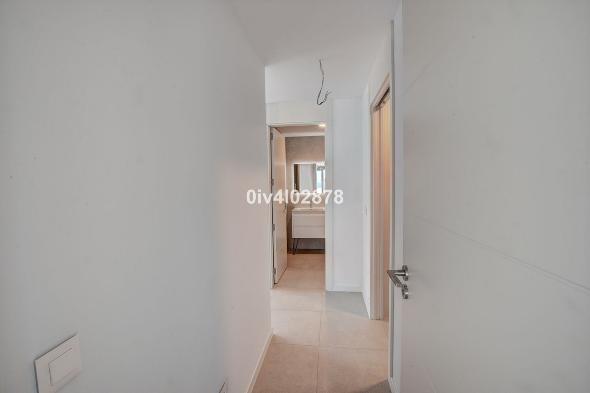 Se vende Apartamento Planta Media de 3 dormitorios en Costa Del Sol, Málaga, España