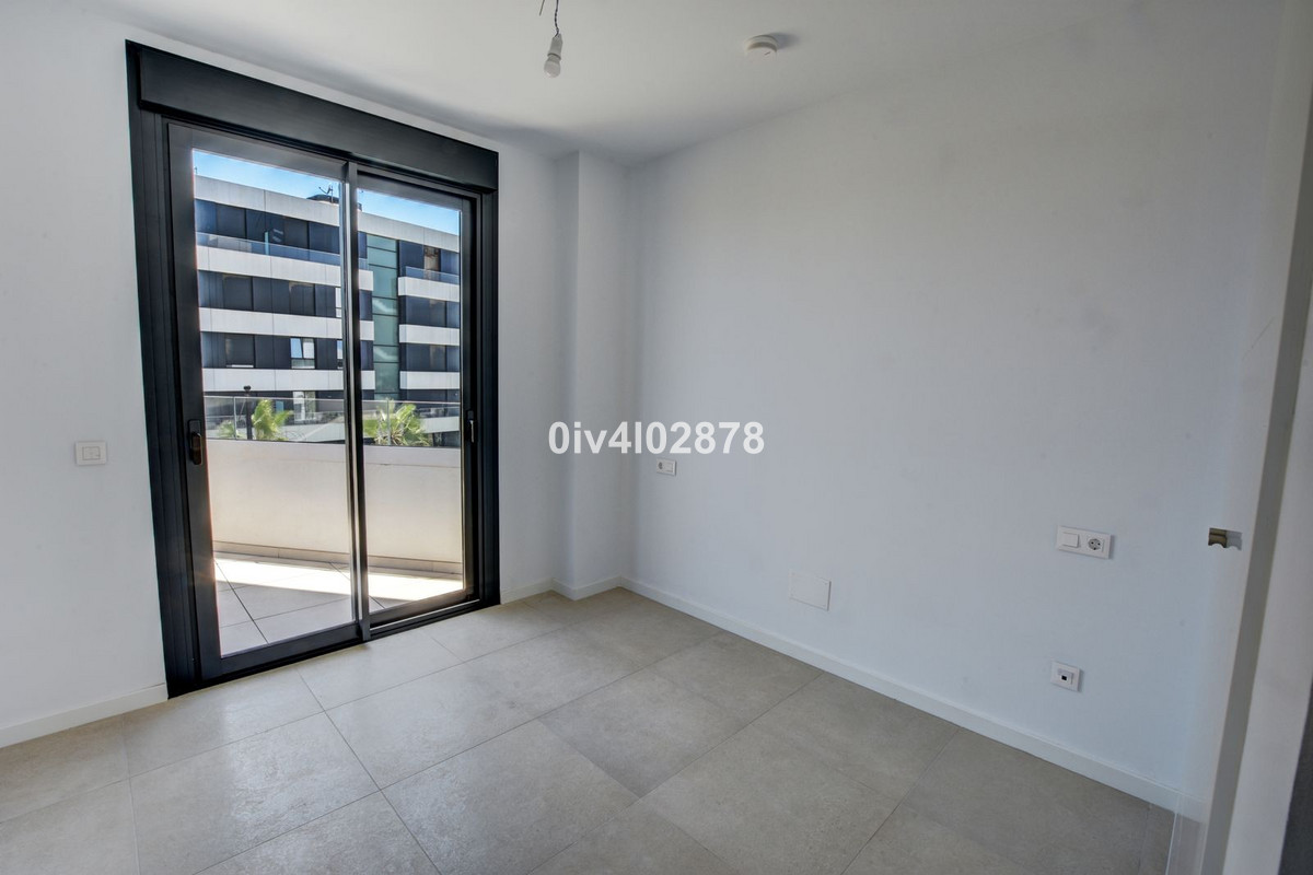 Se vende Apartamento Planta Media de 3 dormitorios en Costa Del Sol, Málaga, España