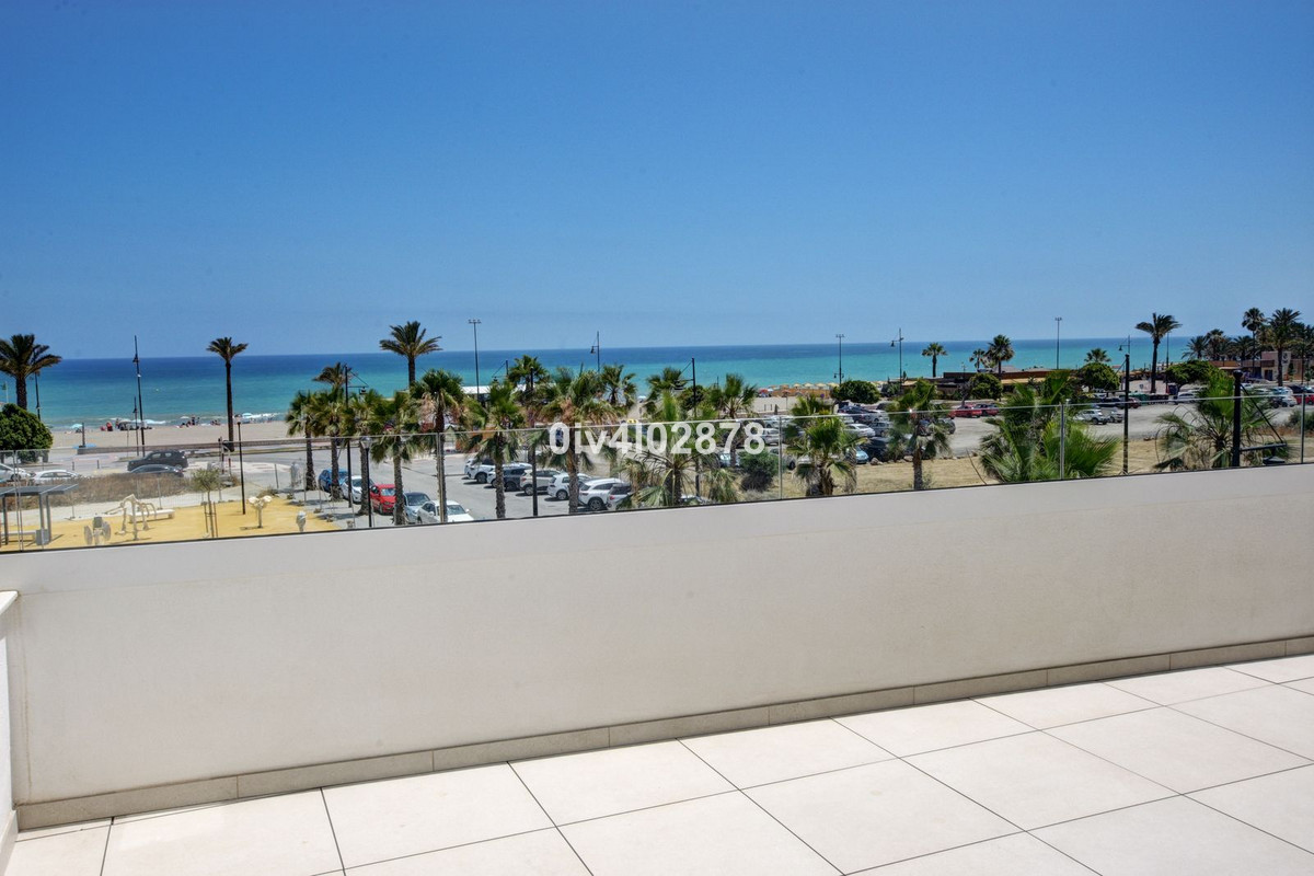 Se vende Apartamento Planta Media de 3 dormitorios en Costa Del Sol, Málaga, España