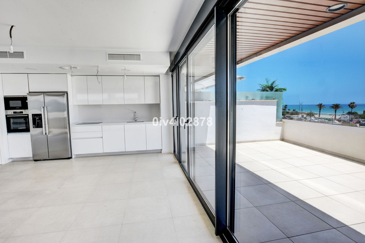Se vende Apartamento Planta Media de 3 dormitorios en Costa Del Sol, Málaga, España
