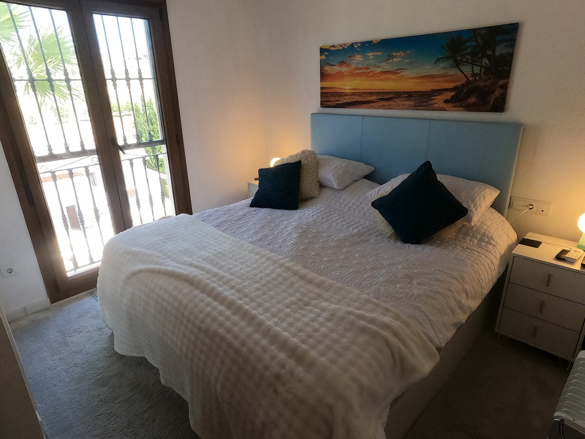 2 Bed Apartment for sale in La Finca Golf Costa Blanca, Alicante, Spain