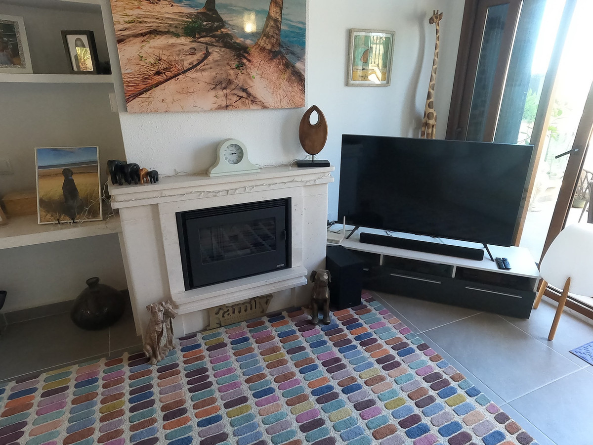 2 Bed Apartment for sale in La Finca Golf Costa Blanca, Alicante, Spain