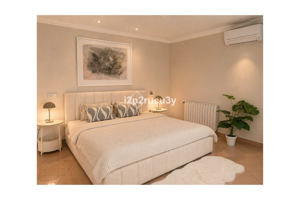 6 Bed Townhouse for sale in Calpe Costa Blanca, Alicante, Spain