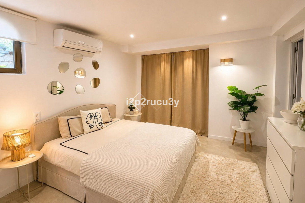 6 Bed Townhouse for sale in Calpe Costa Blanca, Alicante, Spain