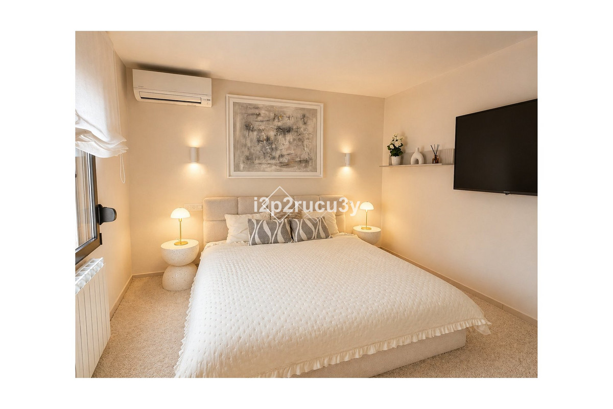 6 Bed Townhouse for sale in Calpe Costa Blanca, Alicante, Spain