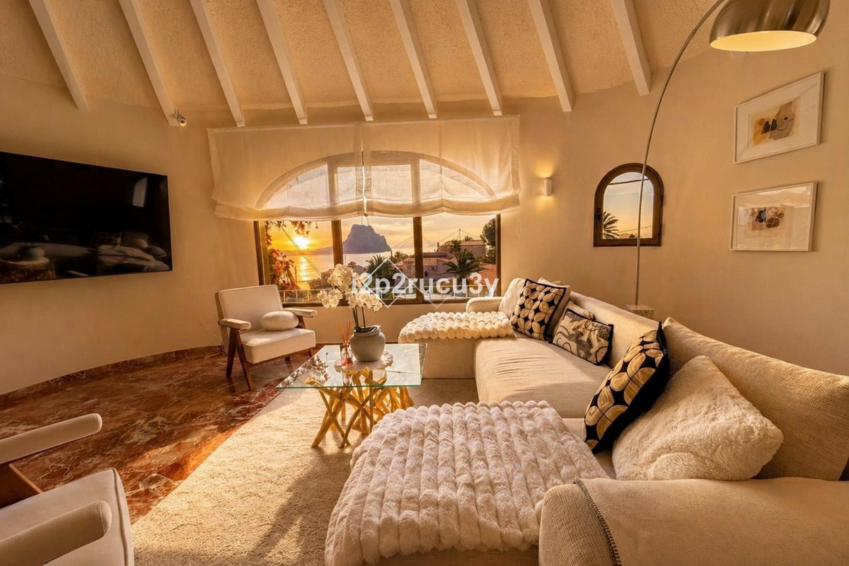 6 Bed Townhouse for sale in Calpe Costa Blanca, Alicante, Spain