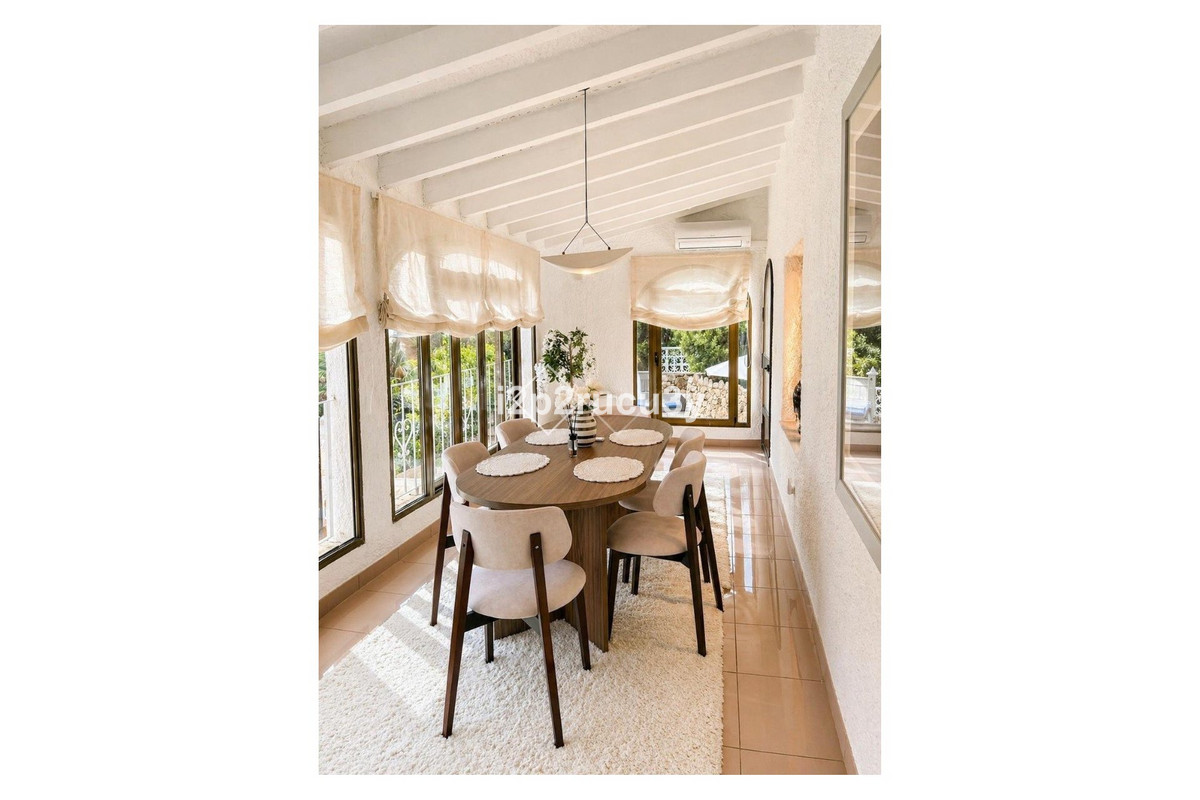 6 Bed Townhouse for sale in Calpe Costa Blanca, Alicante, Spain