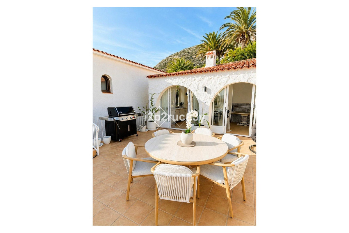 6 Bed Townhouse for sale in Calpe Costa Blanca, Alicante, Spain