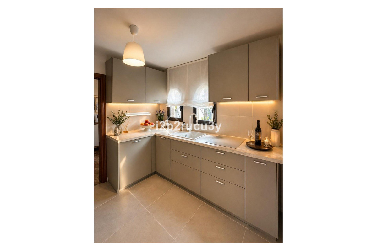 6 Bed Townhouse for sale in Calpe Costa Blanca, Alicante, Spain
