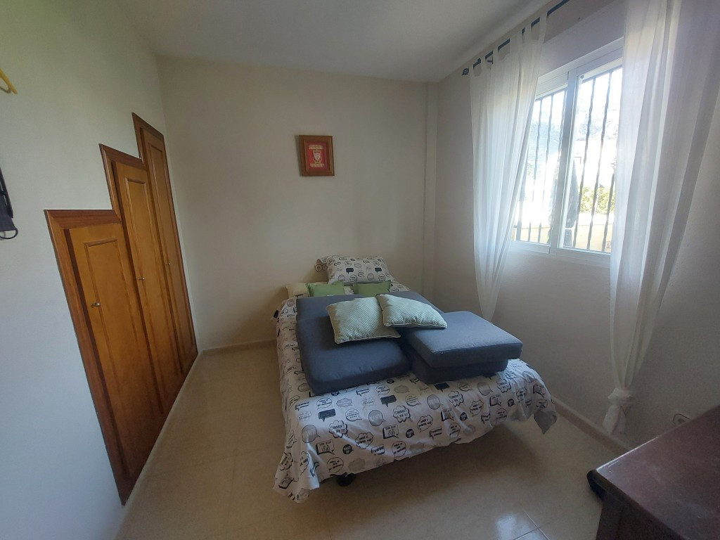 Se vende Villa - Chalet de 3 dormitorios en Costa Blanca, Alicante, España