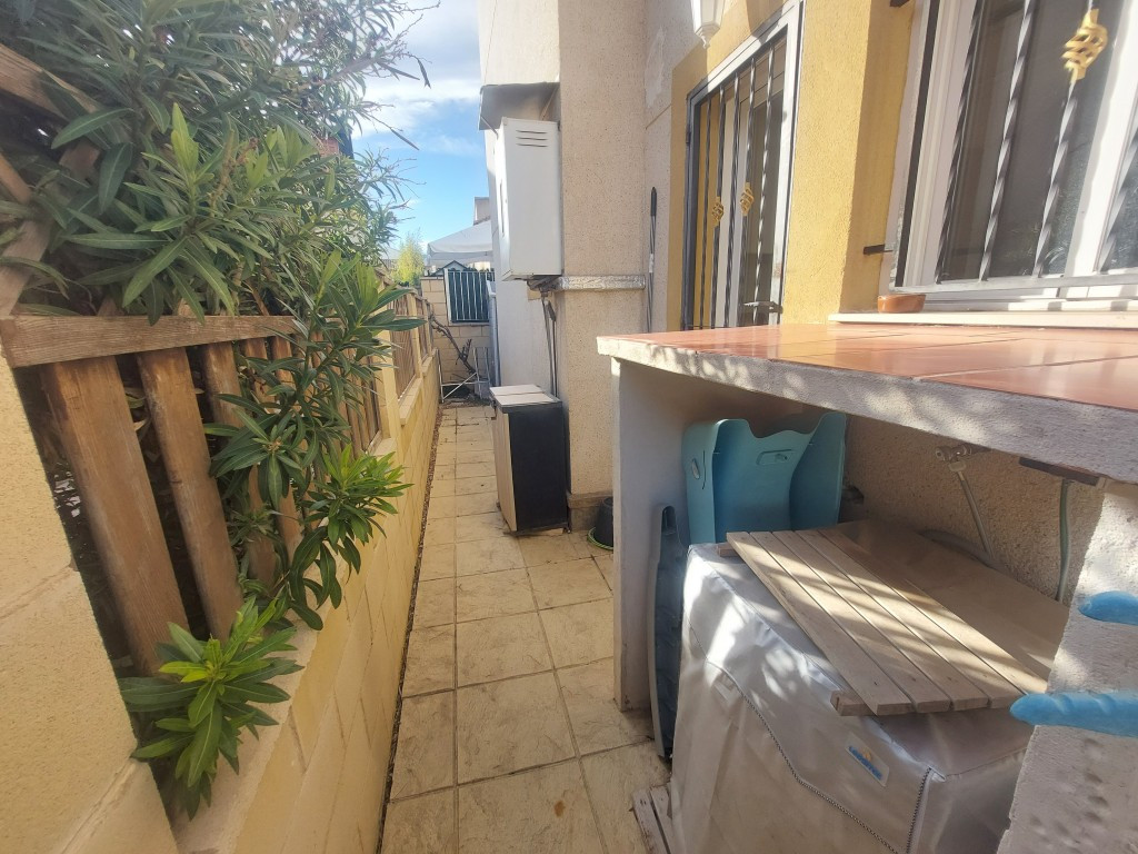 Se vende Villa - Chalet de 3 dormitorios en Costa Blanca, Alicante, España