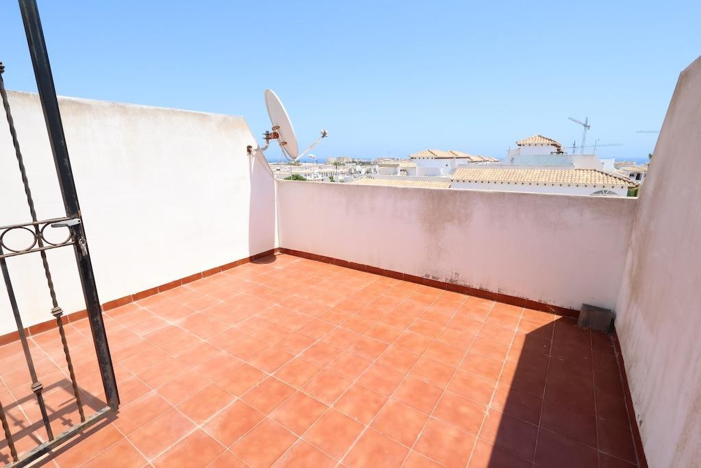 2 Bed Apartment for sale in La Ciñuelica Costa Blanca, Alicante, Spain