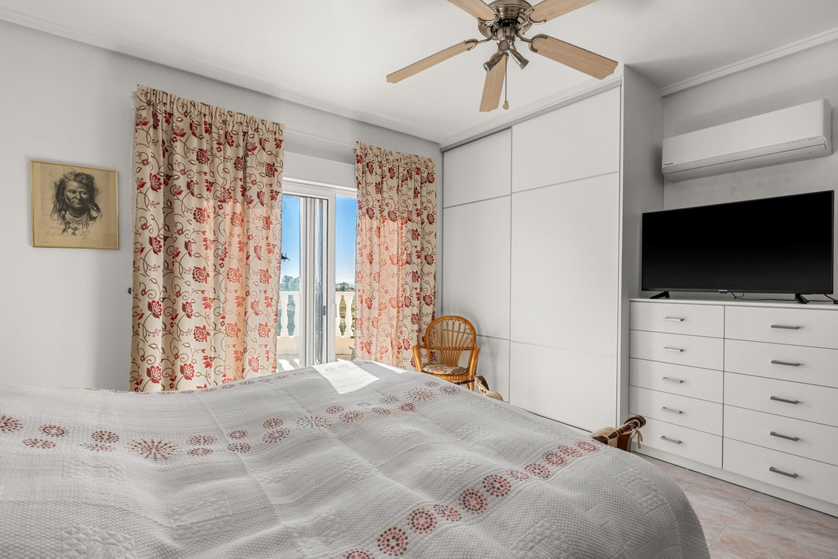 Se vende Villa - Chalet de 3 dormitorios en Costa Blanca, Alicante, España