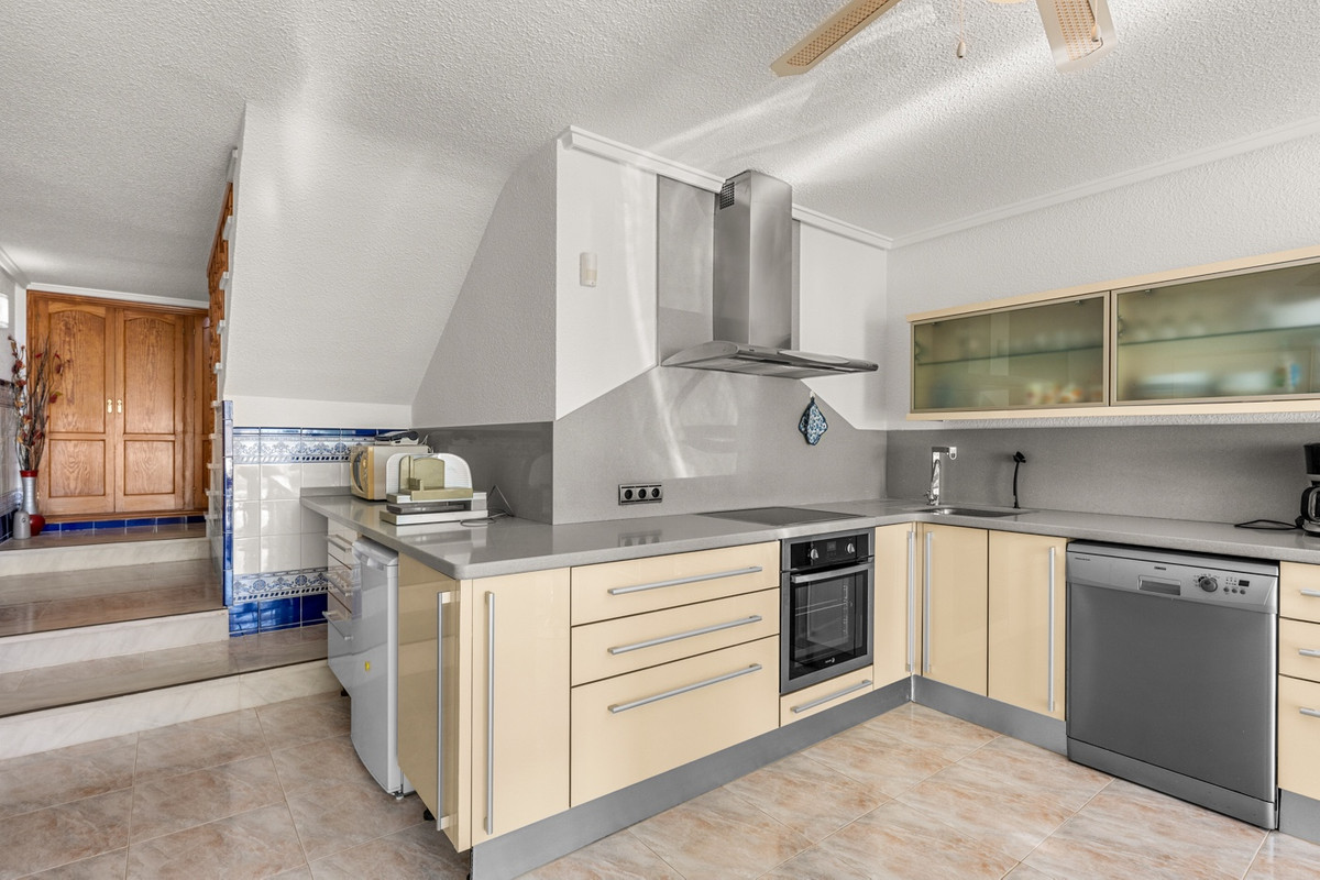 Se vende Villa - Chalet de 3 dormitorios en Costa Blanca, Alicante, España