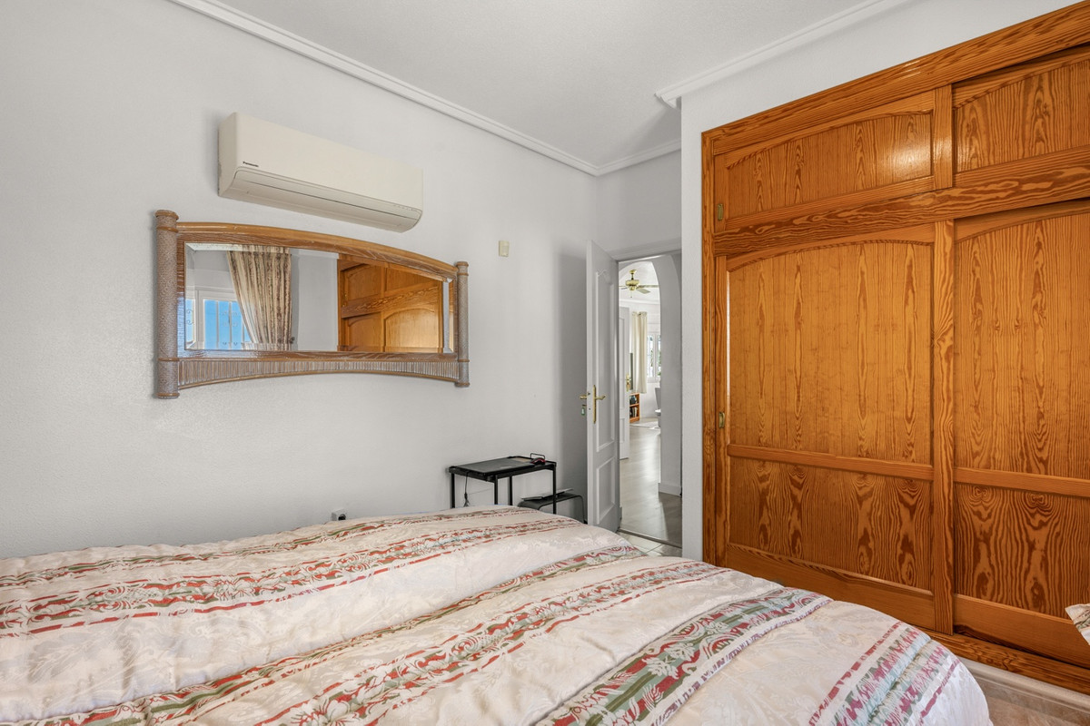 Se vende Villa - Chalet de 3 dormitorios en Costa Blanca, Alicante, España