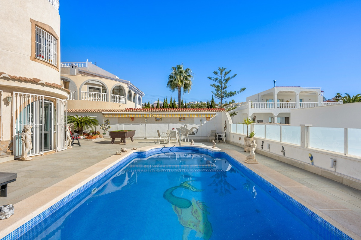 Se vende Villa - Chalet de 3 dormitorios en Costa Blanca, Alicante, España