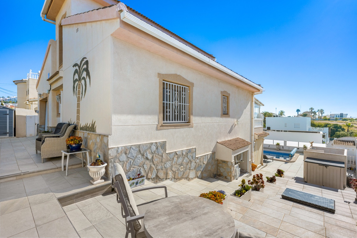 Se vende Villa - Chalet de 3 dormitorios en Costa Blanca, Alicante, España