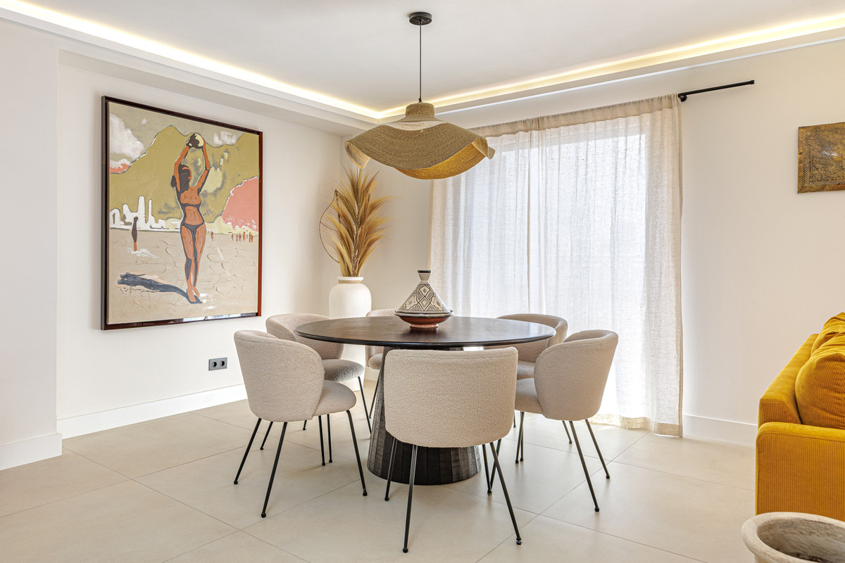 3 Bed Apartment for sale in Marbella Costa Del Sol, Málaga, Spain