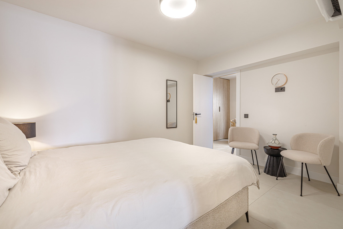 3 Bed Apartment for sale in Marbella Costa Del Sol, Málaga, Spain