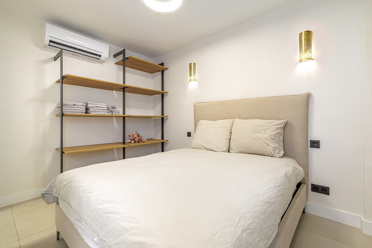 3 Bed Apartment for sale in Marbella Costa Del Sol, Málaga, Spain