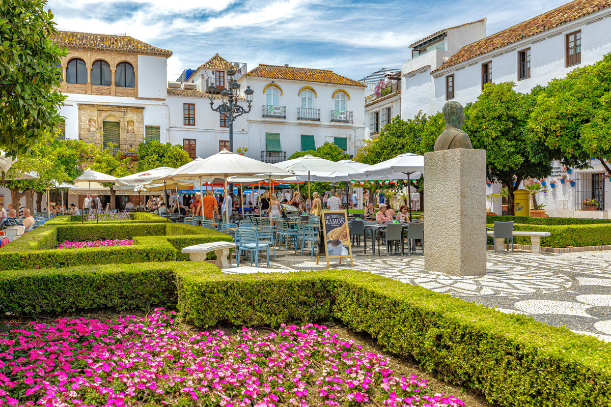 3 Bed Apartment for sale in Marbella Costa Del Sol, Málaga, Spain