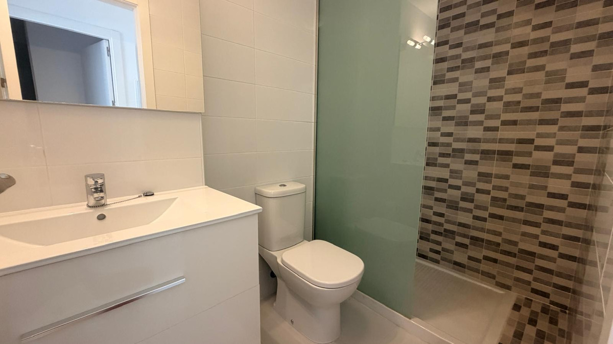 Se vende Apartamento Planta Baja de 3 dormitorios en Costa Blanca, Alicante, España