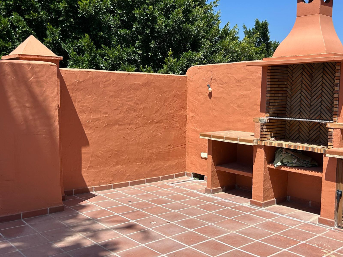 4 Bed Townhouse for sale in The Golden Mile Costa Del Sol, Málaga, Spain