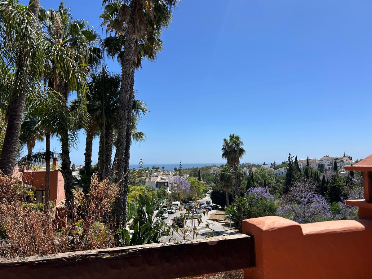 4 Bed Townhouse for sale in The Golden Mile Costa Del Sol, Málaga, Spain