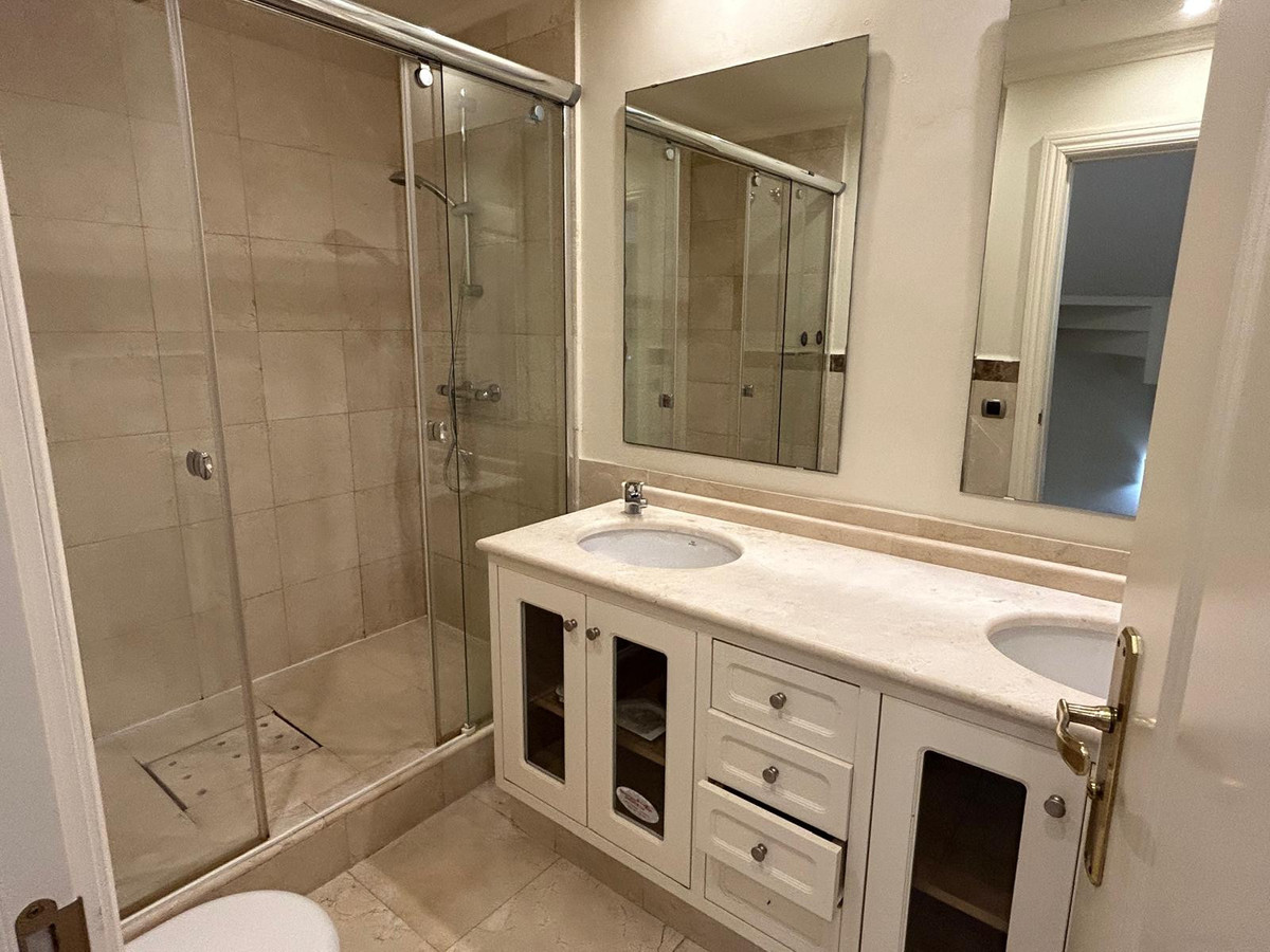 4 Bed Townhouse for sale in The Golden Mile Costa Del Sol, Málaga, Spain