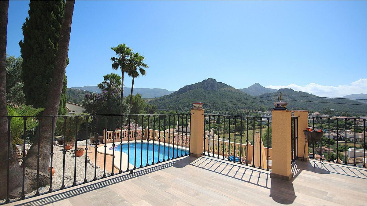 Se vende Villa - Chalet de 4 dormitorios en Costa Blanca, Alicante, España