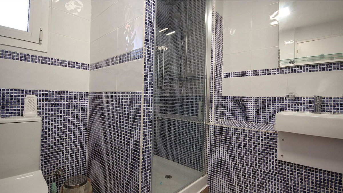 Se vende Villa - Chalet de 4 dormitorios en Costa Blanca, Alicante, España