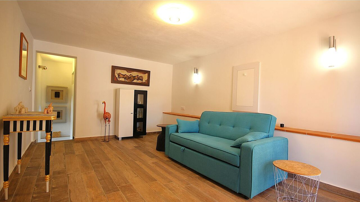 Se vende Villa - Chalet de 4 dormitorios en Costa Blanca, Alicante, España