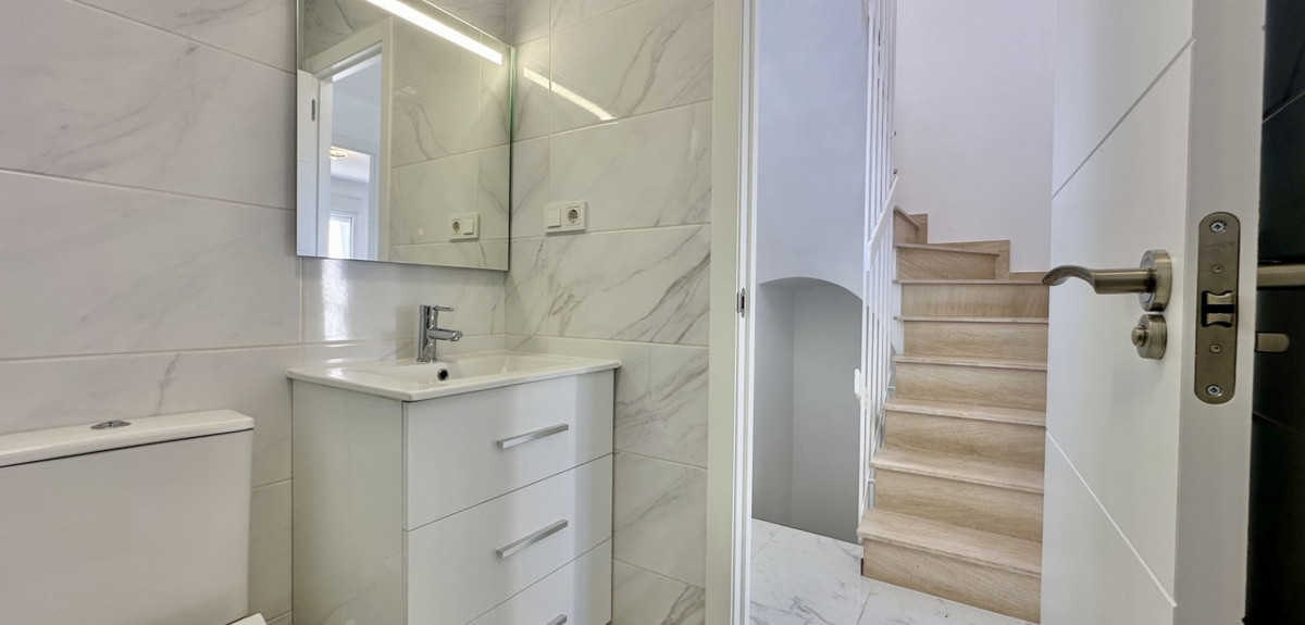 Se vende Adosada de 3 dormitorios en Costa Blanca, Alicante, España