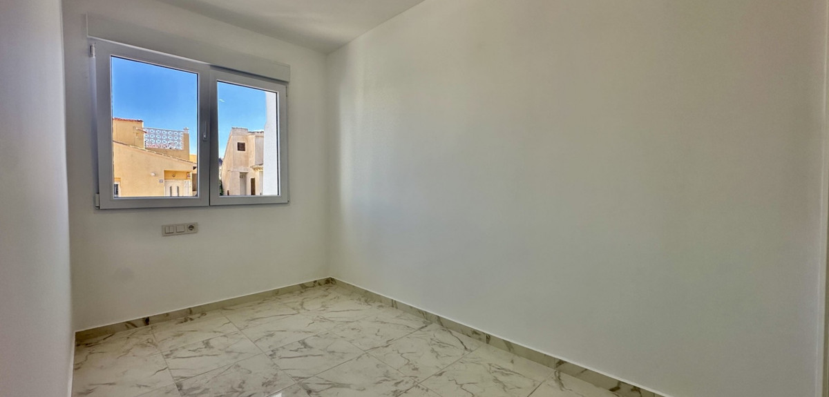 Se vende Adosada de 3 dormitorios en Costa Blanca, Alicante, España