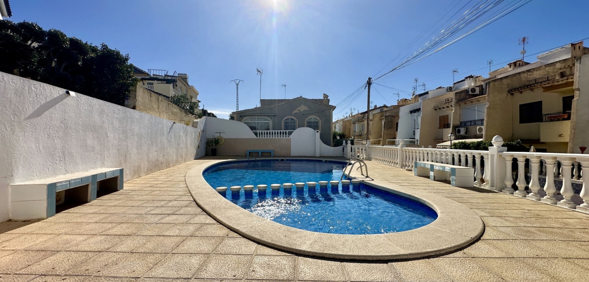 Se vende Adosada de 3 dormitorios en Costa Blanca, Alicante, España
