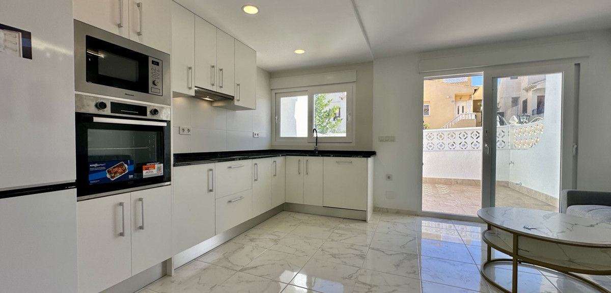 Se vende Adosada de 3 dormitorios en Costa Blanca, Alicante, España