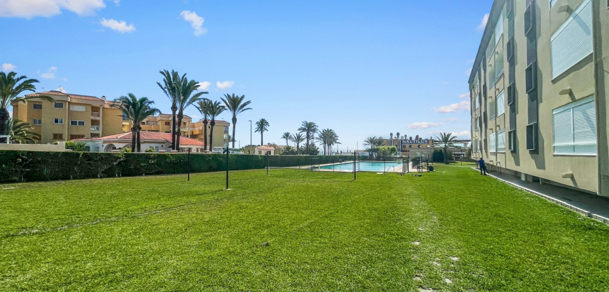 Se vende Apartamento Planta Baja de 2 dormitorios en Costa Blanca, Alicante, España