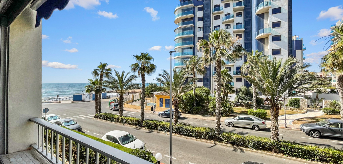 Se vende Apartamento Planta Baja de 2 dormitorios en Costa Blanca, Alicante, España