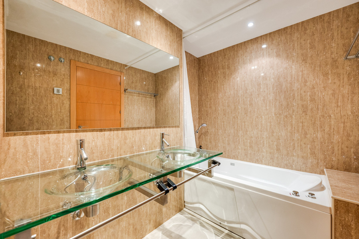 Se vende Ático de 2 dormitorios en Costa Del Sol, Málaga, España