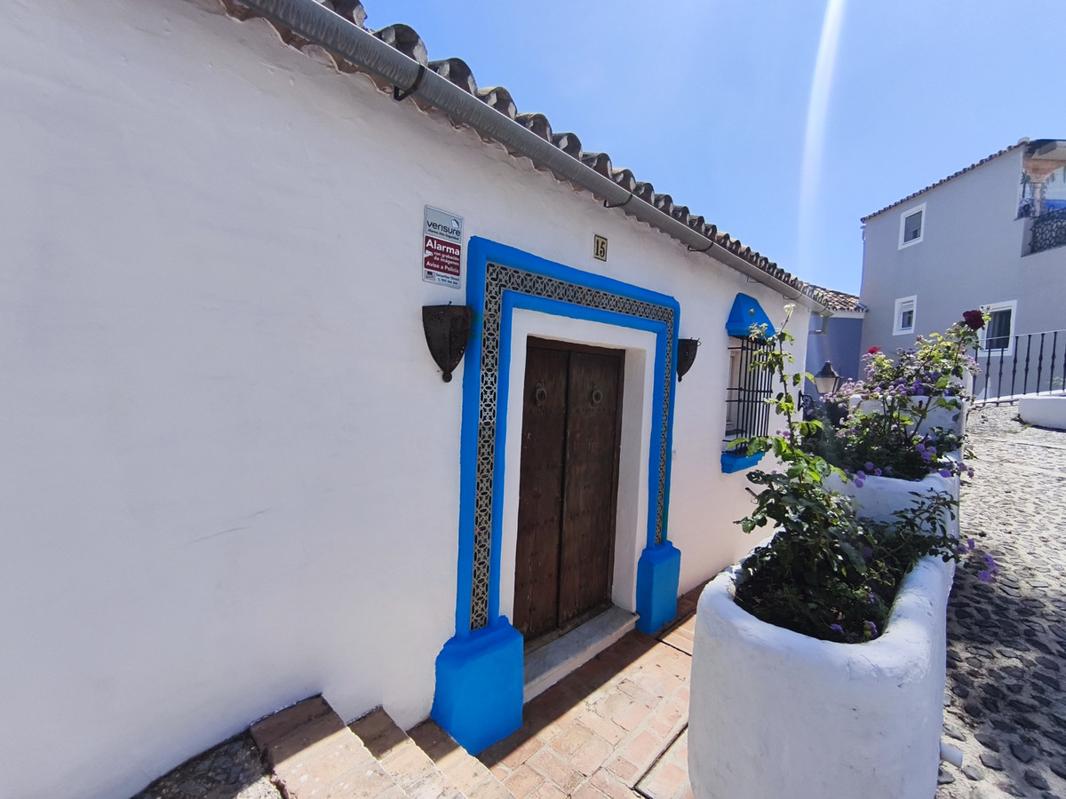 3 Bed Townhouse for sale in El Madroñal Costa Del Sol, Málaga, Spain