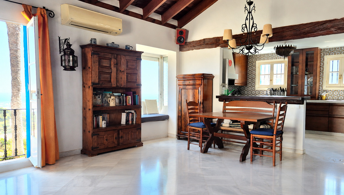 3 Bed Townhouse for sale in El Madroñal Costa Del Sol, Málaga, Spain