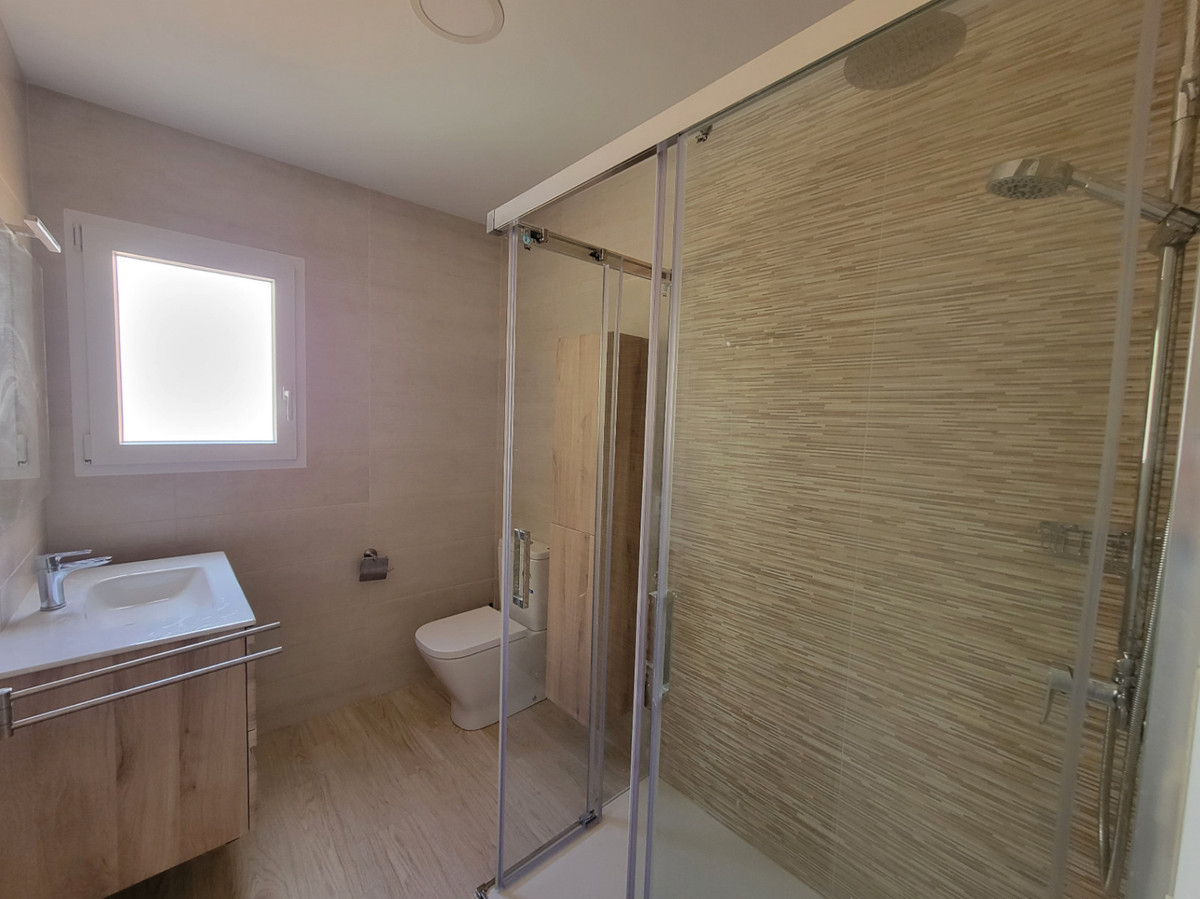 Se vende Apartamento Planta Baja de 3 dormitorios en Costa Blanca, Alicante, España