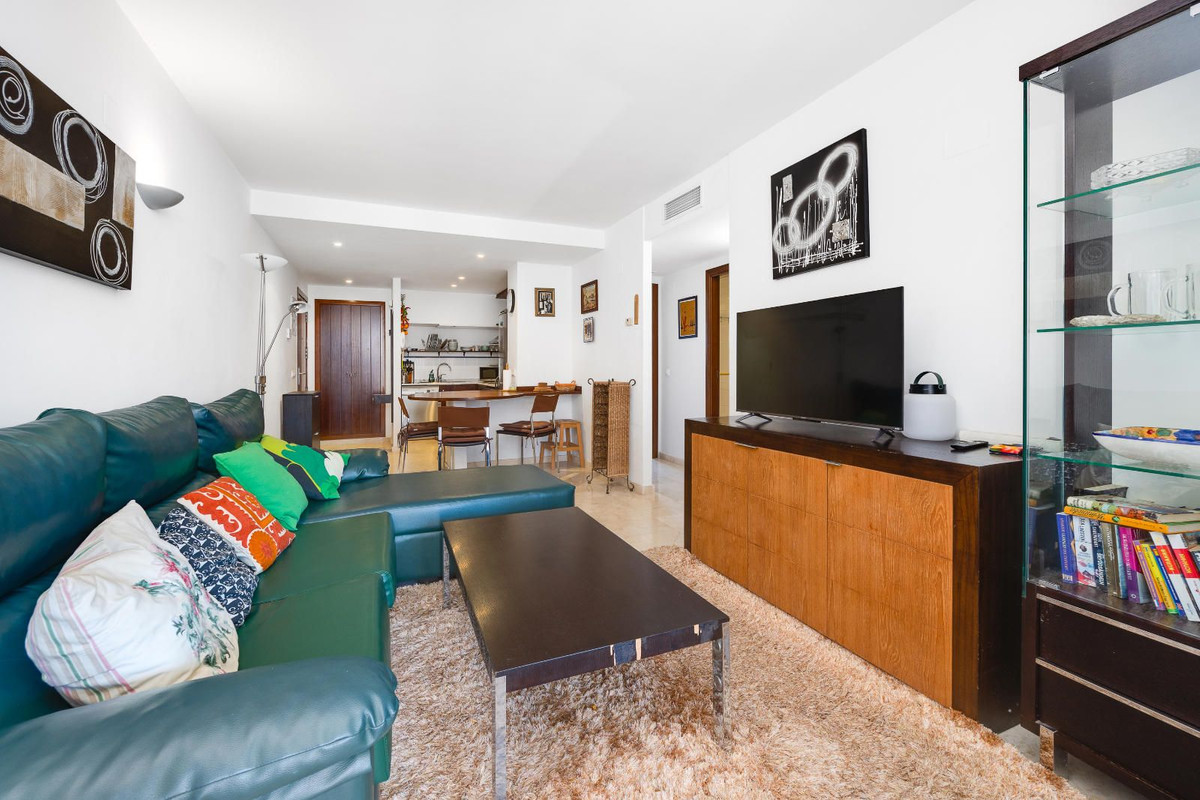 Se vende Apartamento Planta Media de 2 dormitorios en Costa Blanca, Alicante, España