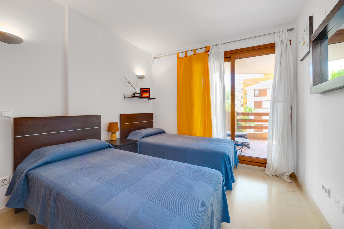 Se vende Apartamento Planta Media de 2 dormitorios en Costa Blanca, Alicante, España