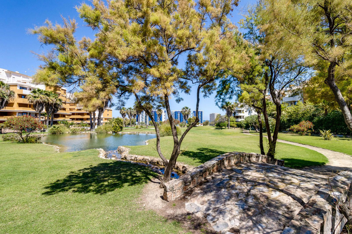 Se vende Apartamento Planta Media de 2 dormitorios en Costa Blanca, Alicante, España