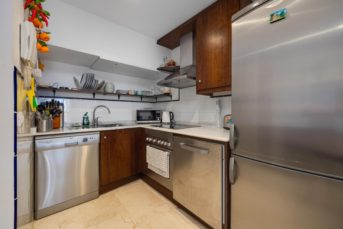 Se vende Apartamento Planta Media de 2 dormitorios en Costa Blanca, Alicante, España