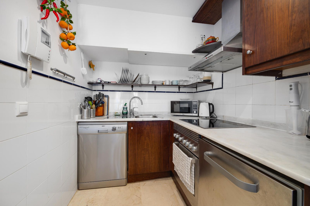 Se vende Apartamento Planta Media de 2 dormitorios en Costa Blanca, Alicante, España