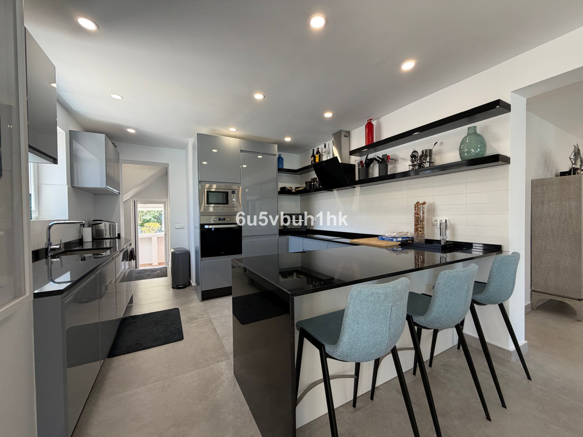 4 Bed Townhouse for sale in Benalmadena Costa Costa Del Sol, Málaga, Spain